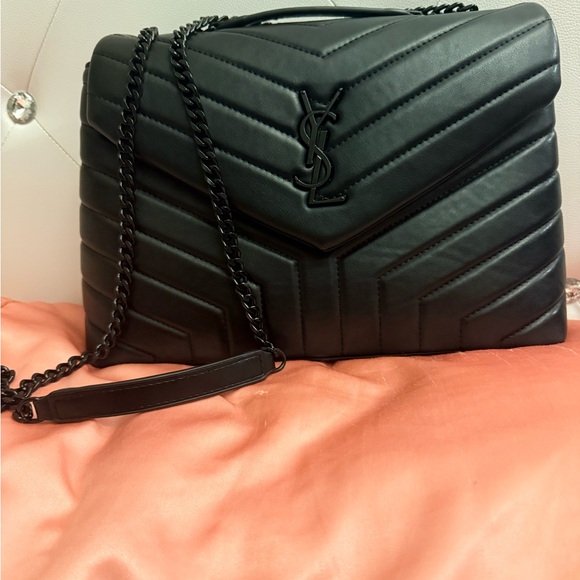 Yves Saint Laurent Black Chevron Shoulder Bag - Picture 2 of 7